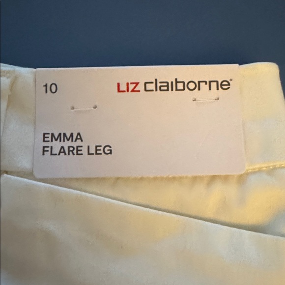 Liz Claiborne Emma Women’s Classic Fit Flare White Trousers Pants 10 NWT - Picture 3 of 6